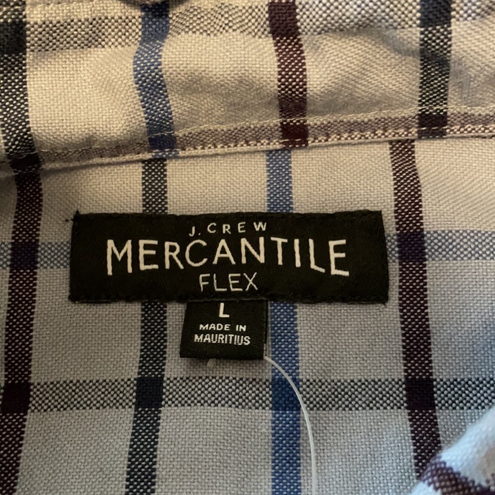 Button down - Picture 2 of 2